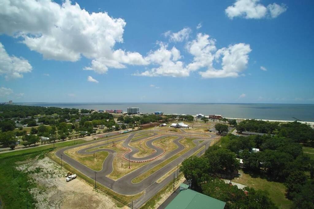 Seaside Gem Apartment Biloxi Bagian luar foto