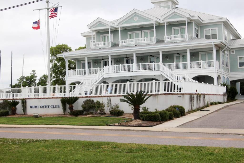 Seaside Gem Apartment Biloxi Bagian luar foto