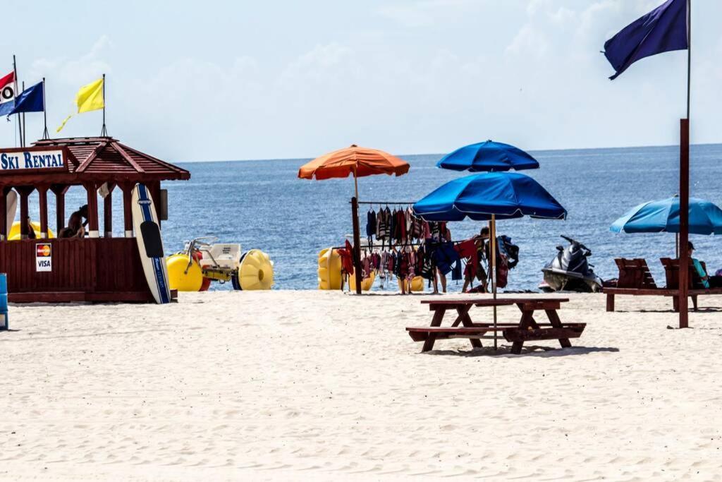 Seaside Gem Apartment Biloxi Bagian luar foto
