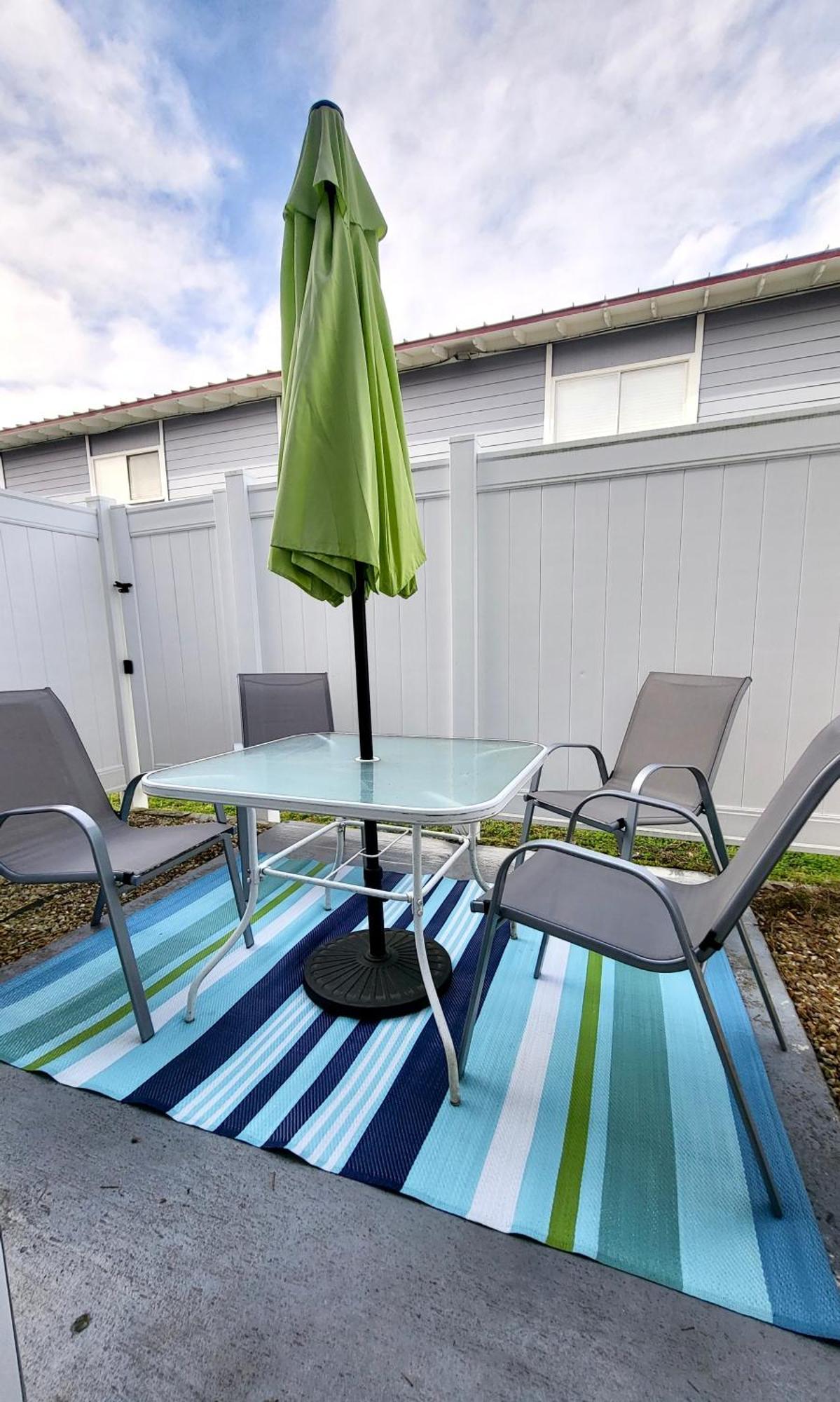 Seaside Gem Apartment Biloxi Bagian luar foto